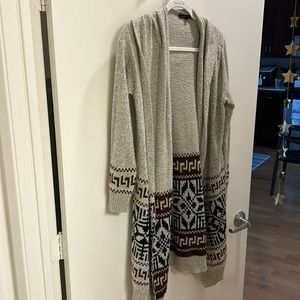 Super comfy cardigan with fun detailing